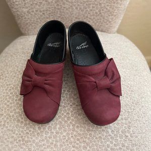 Dansko Professional Bow-Wine-Size 39-Gently Used